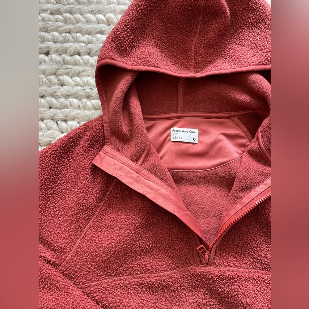 Frank & Oak Pullover Fleece